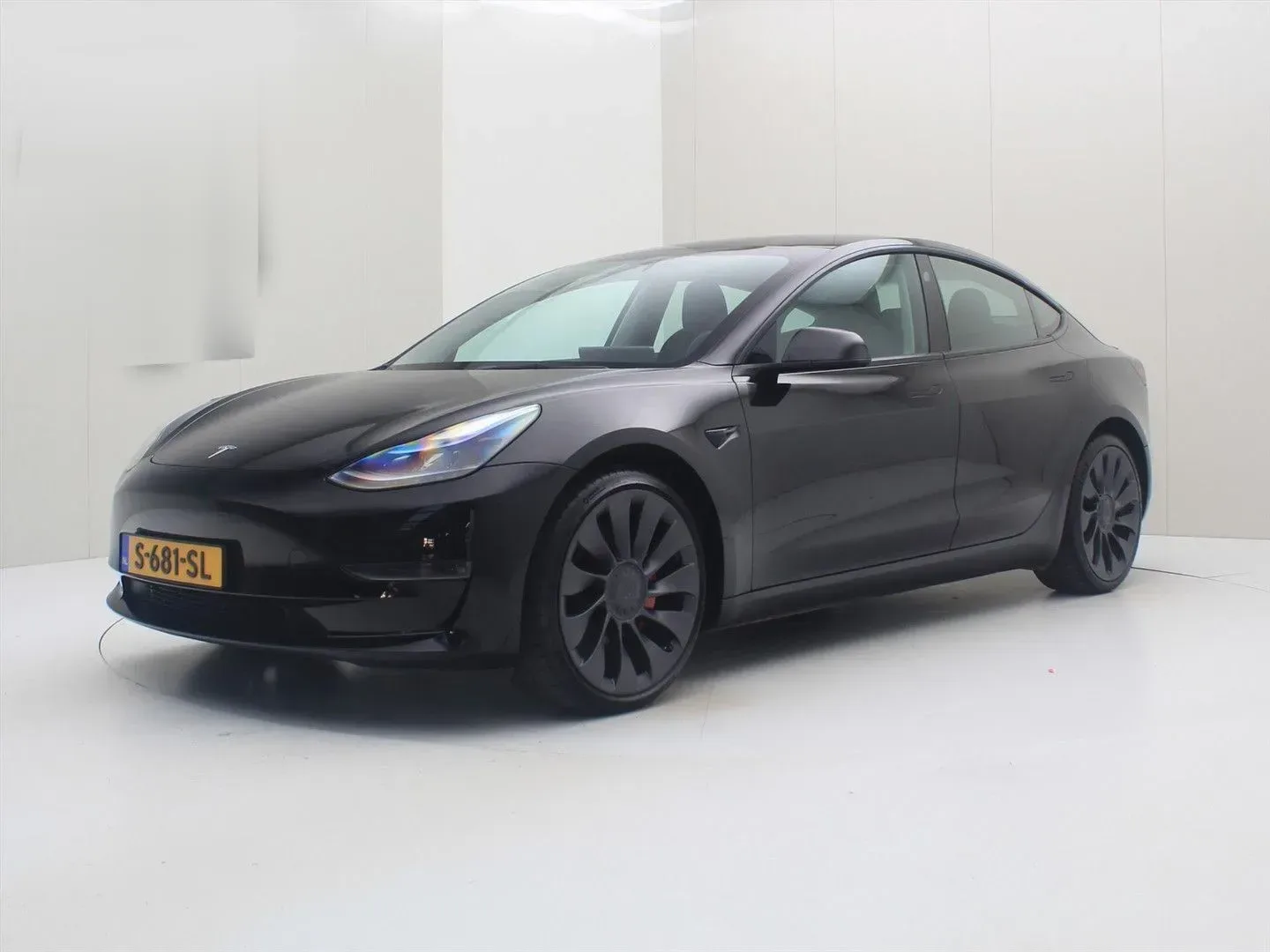 Tesla Model 3 Performance AWD 486pk 75 kWh 97,5% SoH F 2023