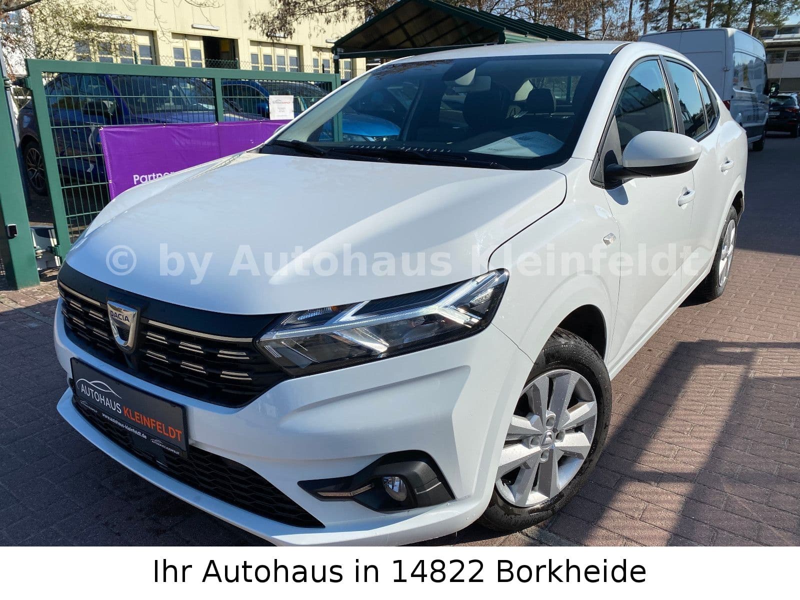 Dacia Logan TCe 90 Automatik |KLIMA|DAB|GRA|CARPLAY 2022