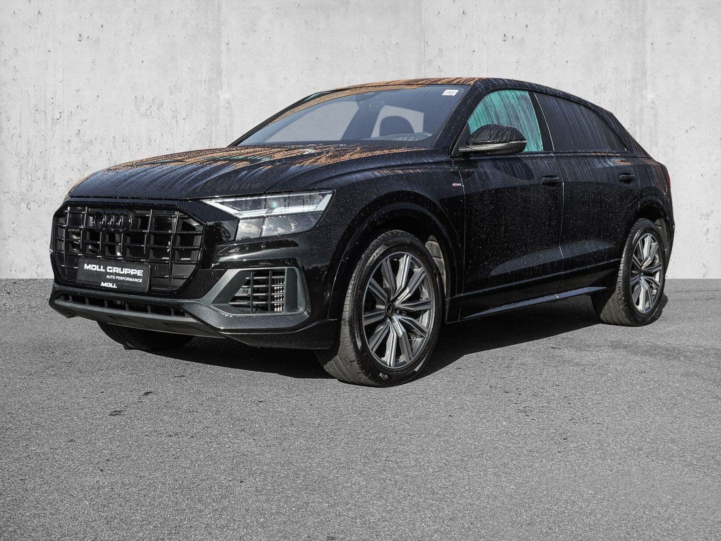 Audi Q8 55 TFSI quattro S line LUFTFED B&O KESSY LHZ 2023
