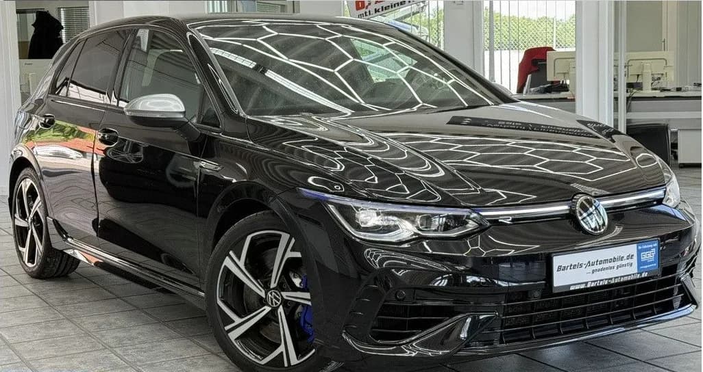 Volkswagen Golf VIII R 2.0 TSI 4Motion, DSG, LED, ACC, Navi 2023